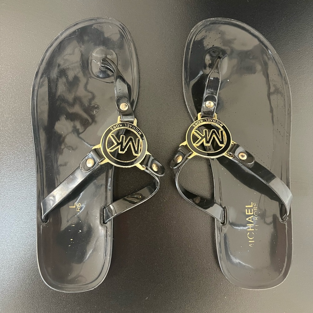 Michael Kors rubber flip flops